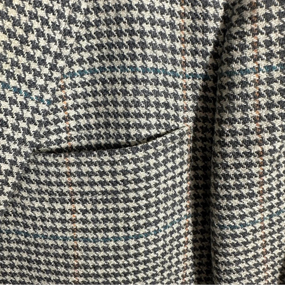 Vintage Brooks Brothers houndstooth blazer, 40L, wool/silk blend, office - Picture 7 of 9